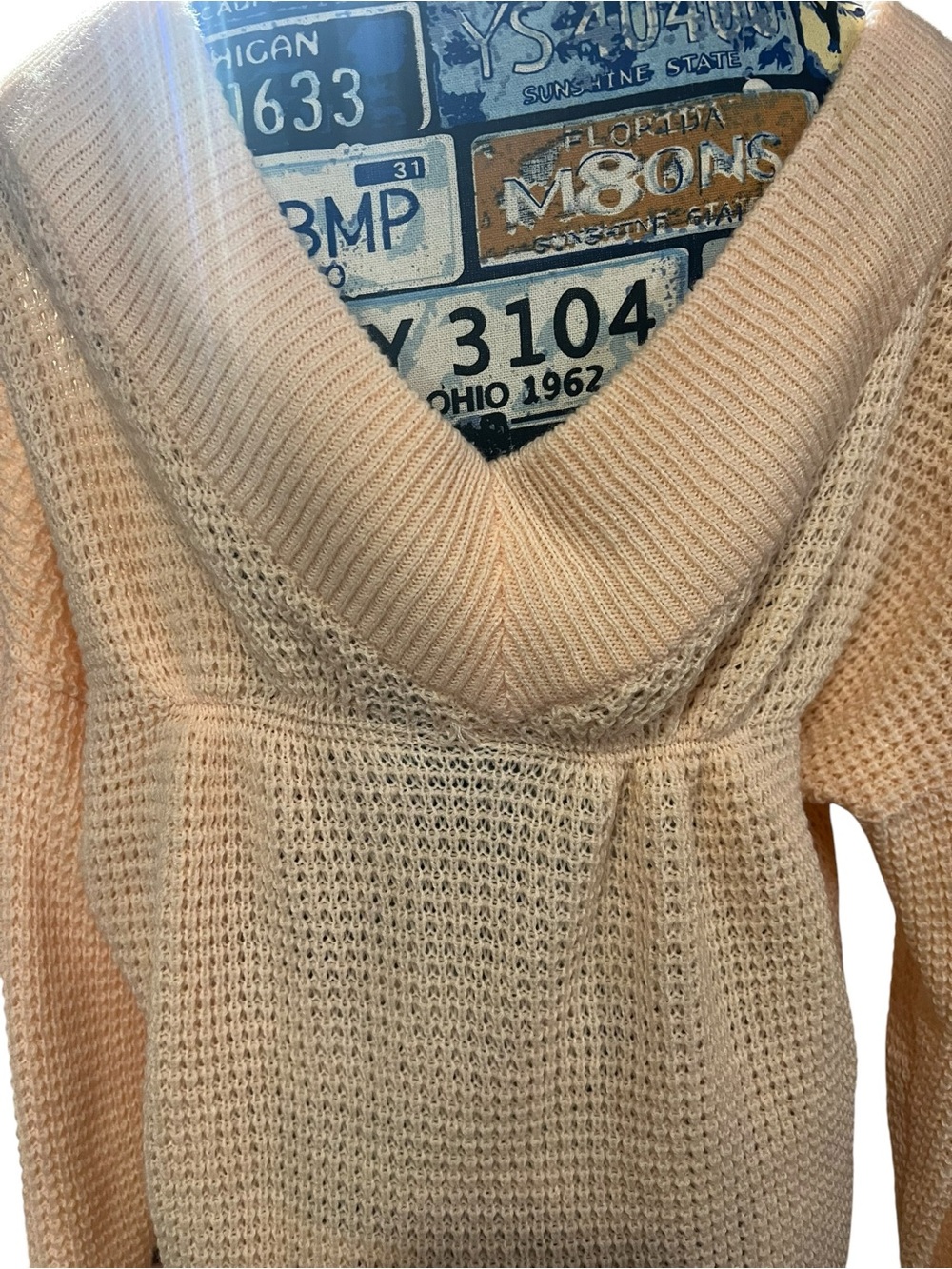 Preppy Whimsical Off The Shoulder Cottage Core Women's Light Peach Sweater Sz M - Picture 10 of 16